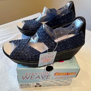 Sketchers Parallel Stretch Weave in Jean-Anology blue color NWT